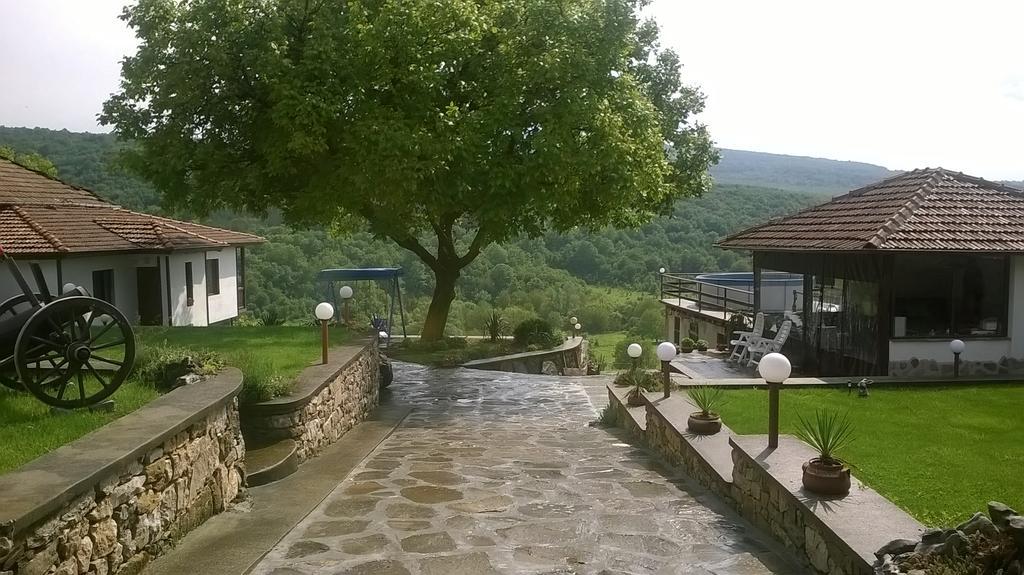 Къща Бела Villa Хлевене Екстериор снимка